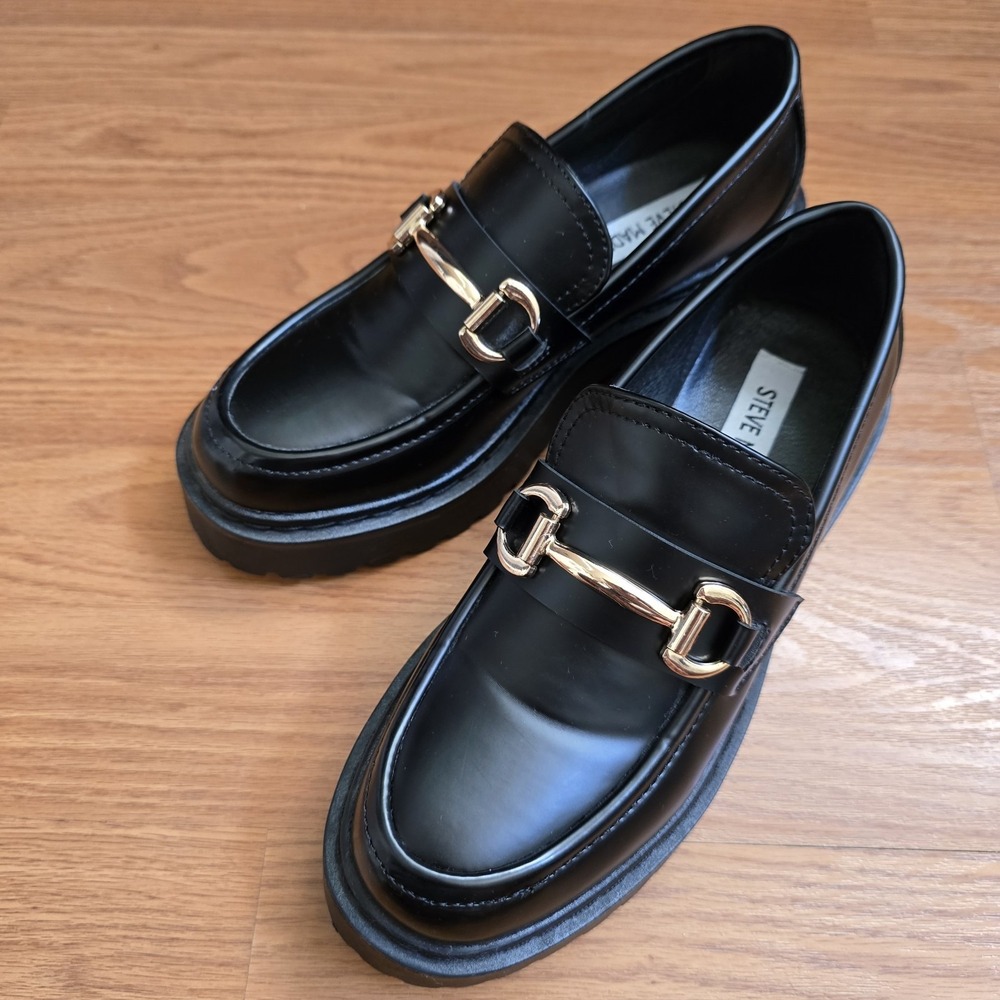 STEVE MADDEN Women Sz 6 US Lug Sole Horse Bit Penny Loafer Flats Chunky Y2k 90s